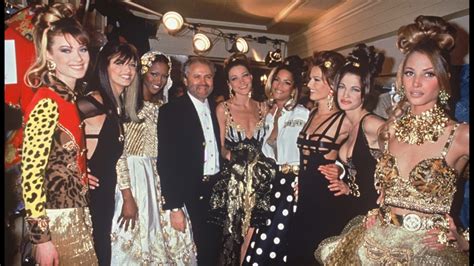 gianni versace luogo di nascita|gianni versace famous designs.